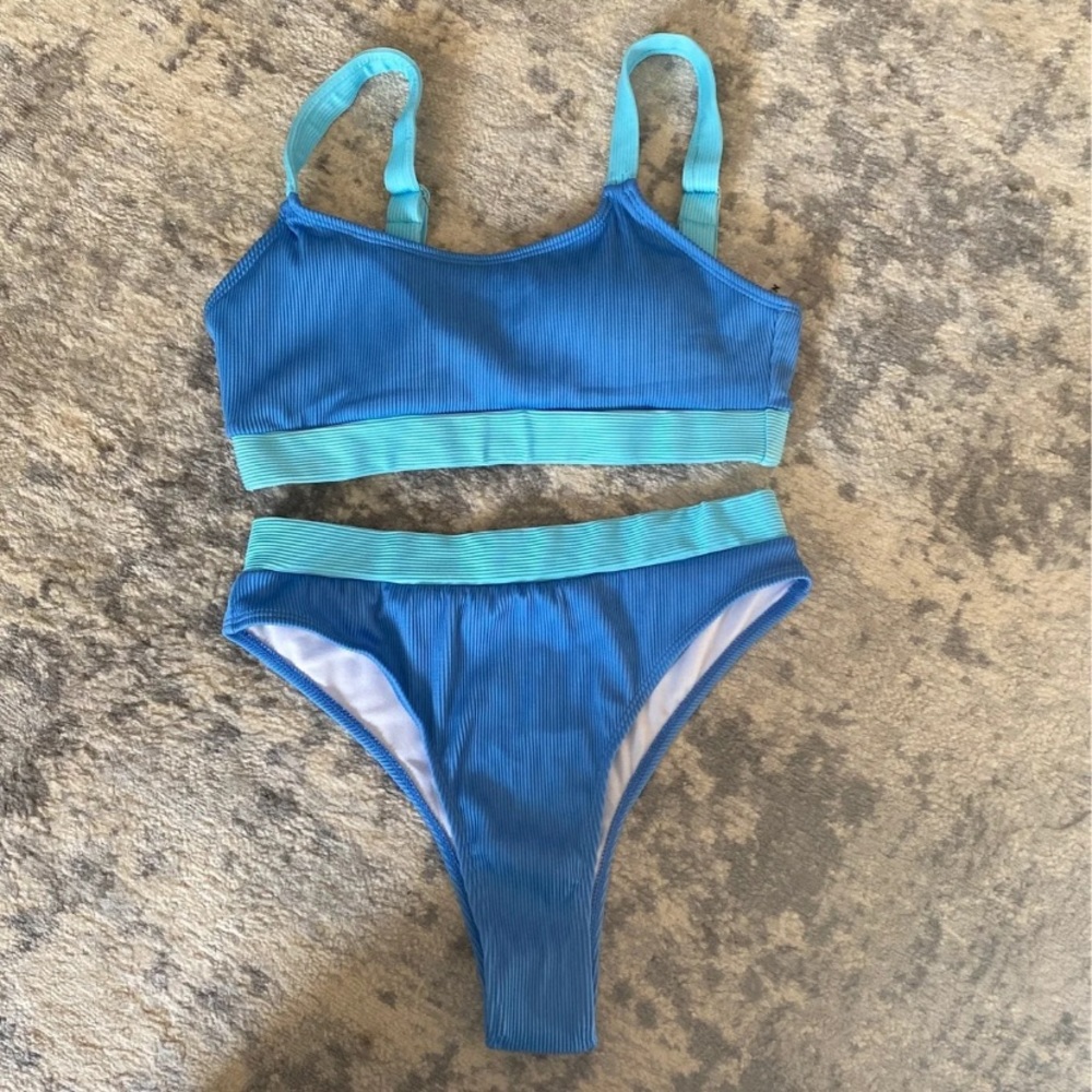 High waisted bikini